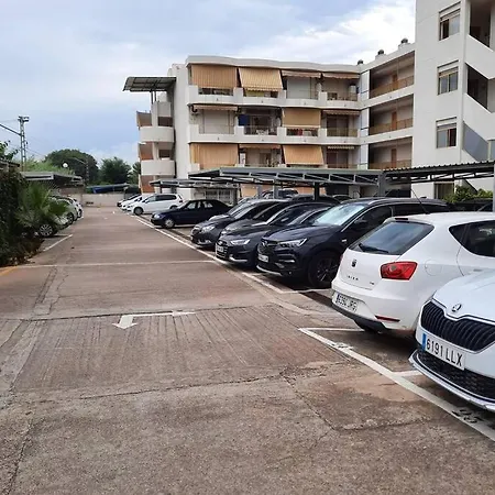 Con Piscina, En Primera Linia De Mar. Cambrils