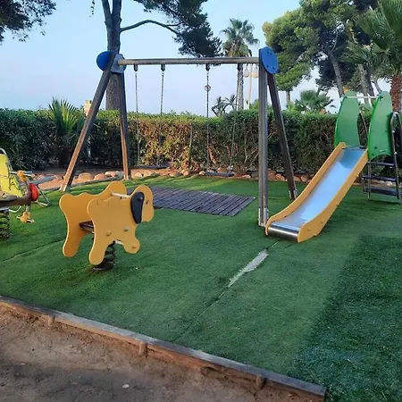 Con Piscina, En Primera Linia De Mar. Apartment Cambrils